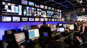 ¿Cómo pueden verificar las salas de redacción video en directo de los testigos oculares?